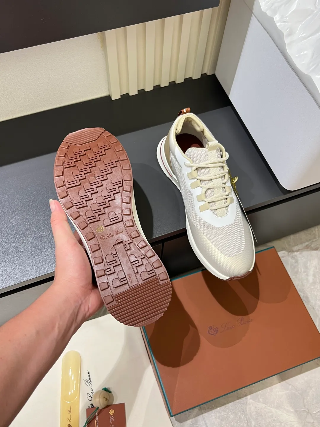 Men's men's shoes 💰p480 Loro men's shoes 💰piana niche classic jogging shoes, men's lace-up casual shoes and sneakers, high-quality lightweight and comfortable fabrics, suitable for outdoor leisure, the color scheme is young and energetic, and it looks great with sportswear or casual suits! Size: 38-44 (45 customized)